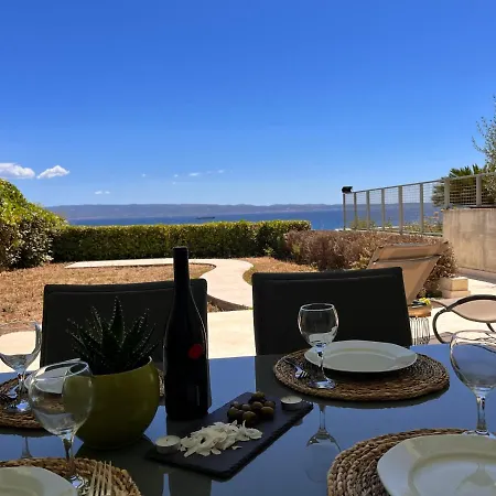 Neda - Spacious With Sea View Garden Апартаменты *