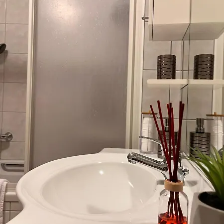 Neda - Spacious With Sea View Garden