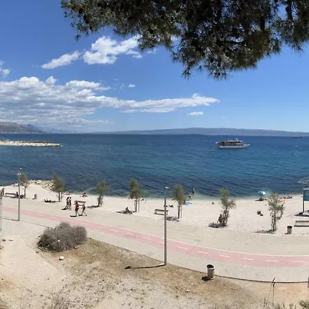 Appartamento Neda - Spacious With Sea View Garden